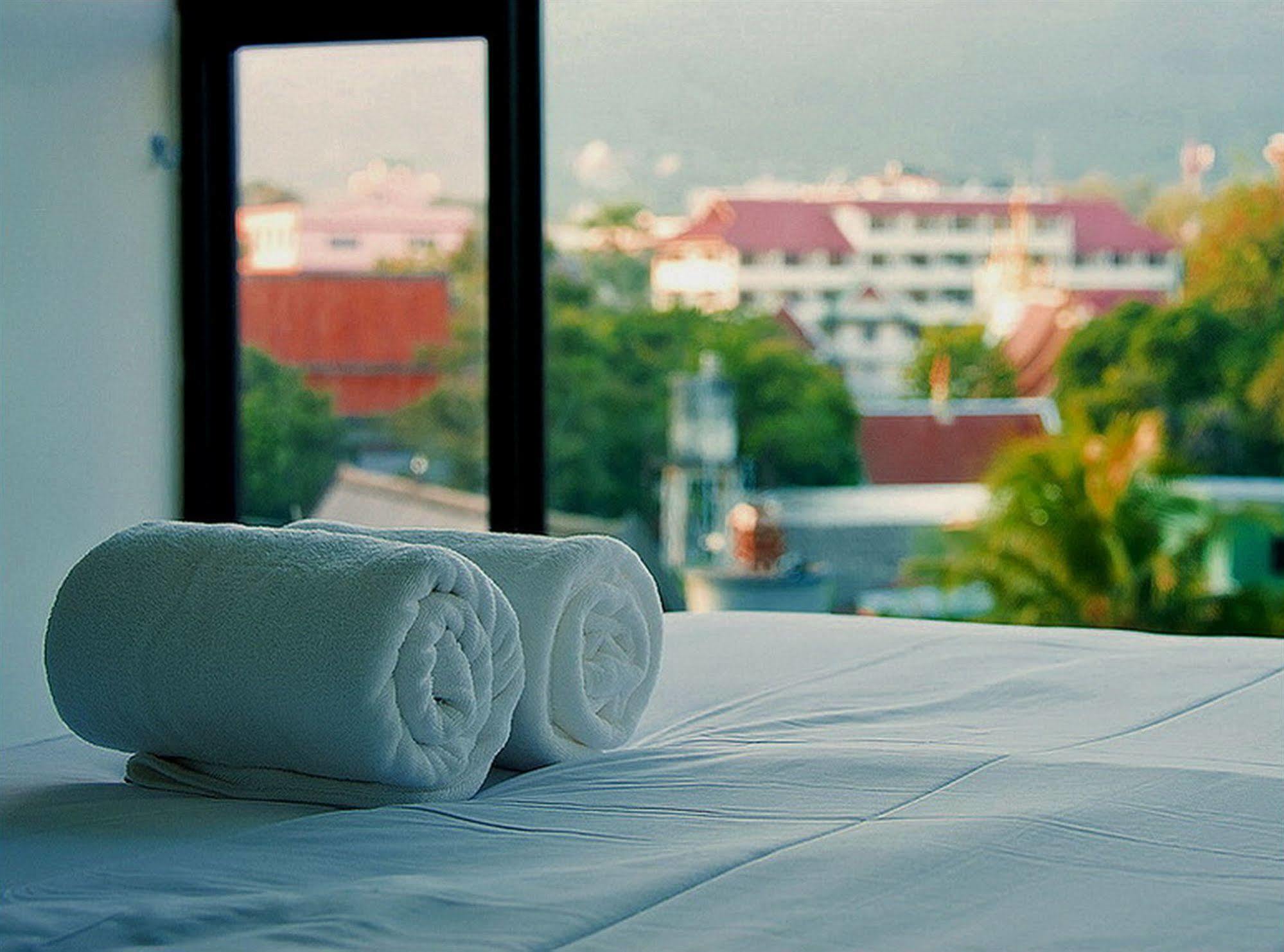 Bed Changkian - Adults Only Chiang Mai Zewnętrze zdjęcie